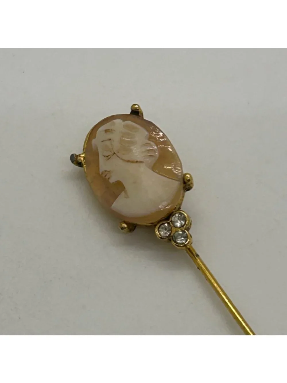 Vintage Cameo Stick Pin Carved Shell Gold-tone Portrait Brooch Hat Rhinestone